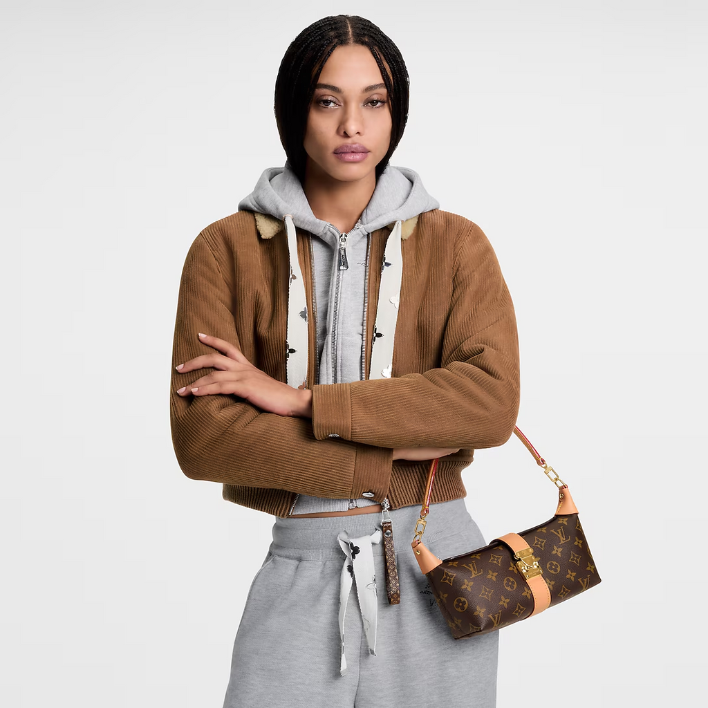 LV M26191 Mia Pochette Pouch